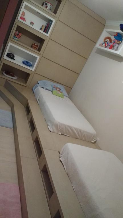 Lindo apartamento no centro de Canela Esterno foto