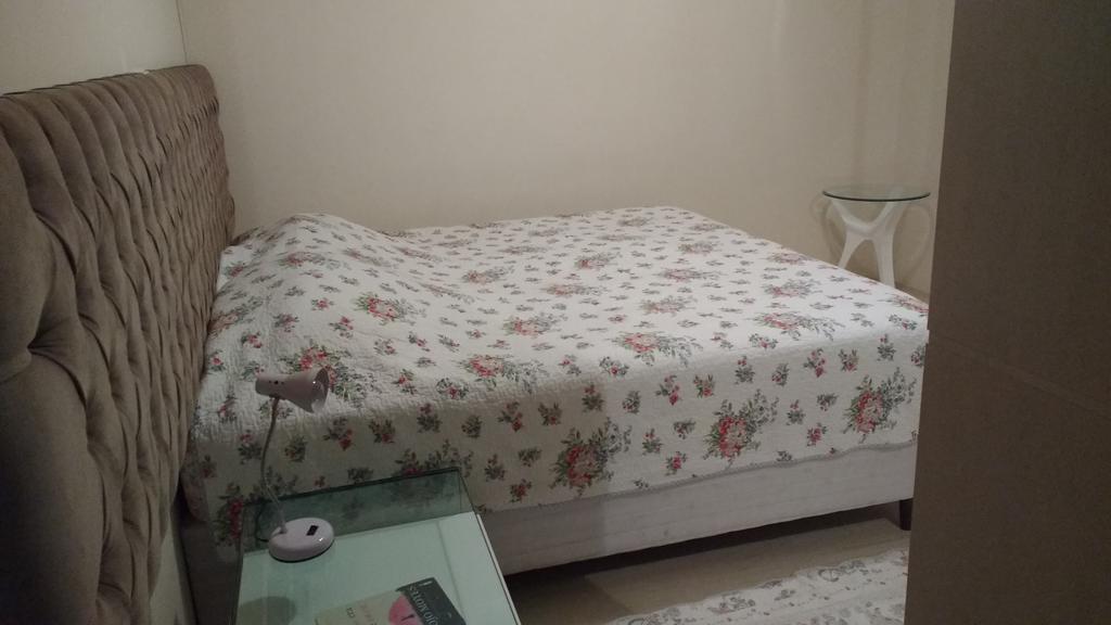 Lindo apartamento no centro de Canela Esterno foto