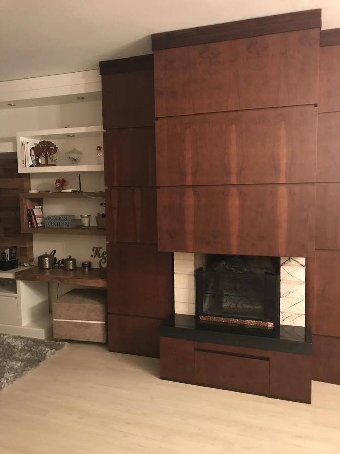 Lindo apartamento no centro de Canela Esterno foto